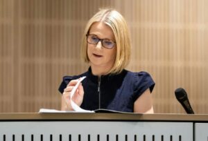 Helen Roebuck DNA expert giving evidence